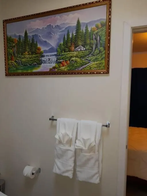 度假居 Retreat By The Beach Lovely New 2 Bedroom 迪斯卡弗里贝